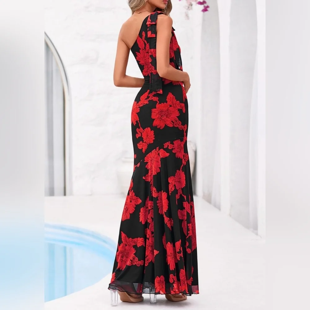 Elegant Black Dress with Red Floral Print - Picture 3 of 4